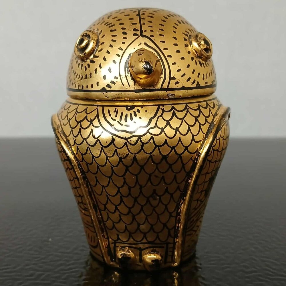 VTG 60's 5 1/4" Tall Gold leaf & Black Lacquered OWL Container w/Lid-Thailand
